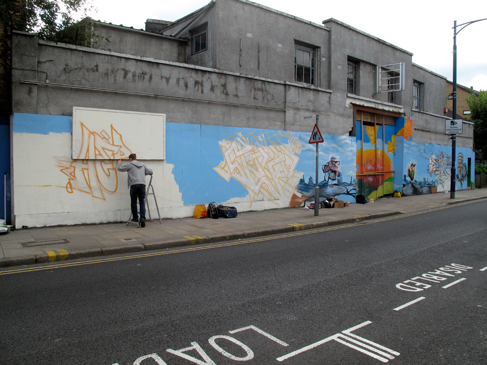 london graffiti mural artist